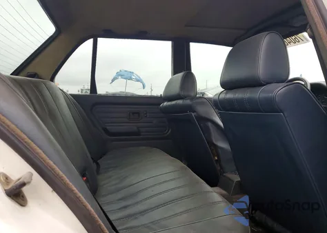 1985 BMW 325 E Automatic из США, поврежденный, VIN WBAAE6401F0700358